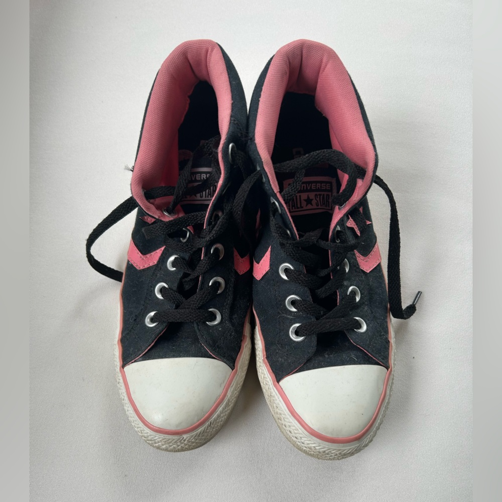 High top Converse Black and Pink Sneakers